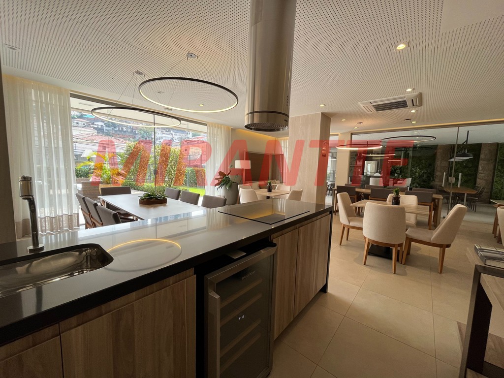 Cobertura de 325m² com 4 quartos em Santana