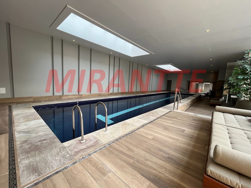 Cobertura de 325m² com 4 quartos em Santana