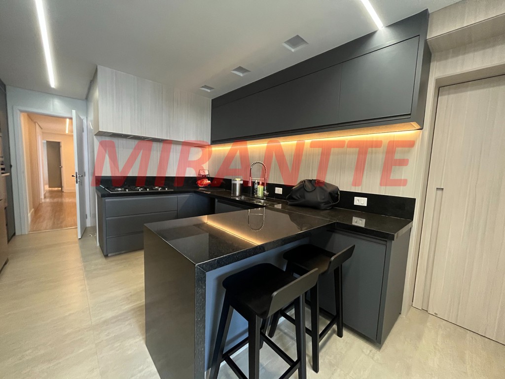 Cobertura de 325m² com 4 quartos em Santana