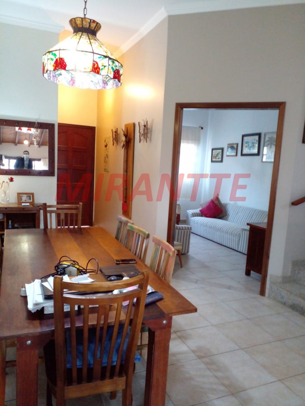 Sobrado de 420m² com 4 quartos em Caieras