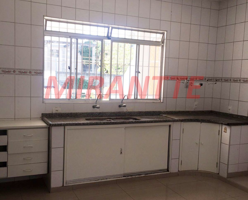 Sobrado de 268m² com 2 quartos em Parque Peruche