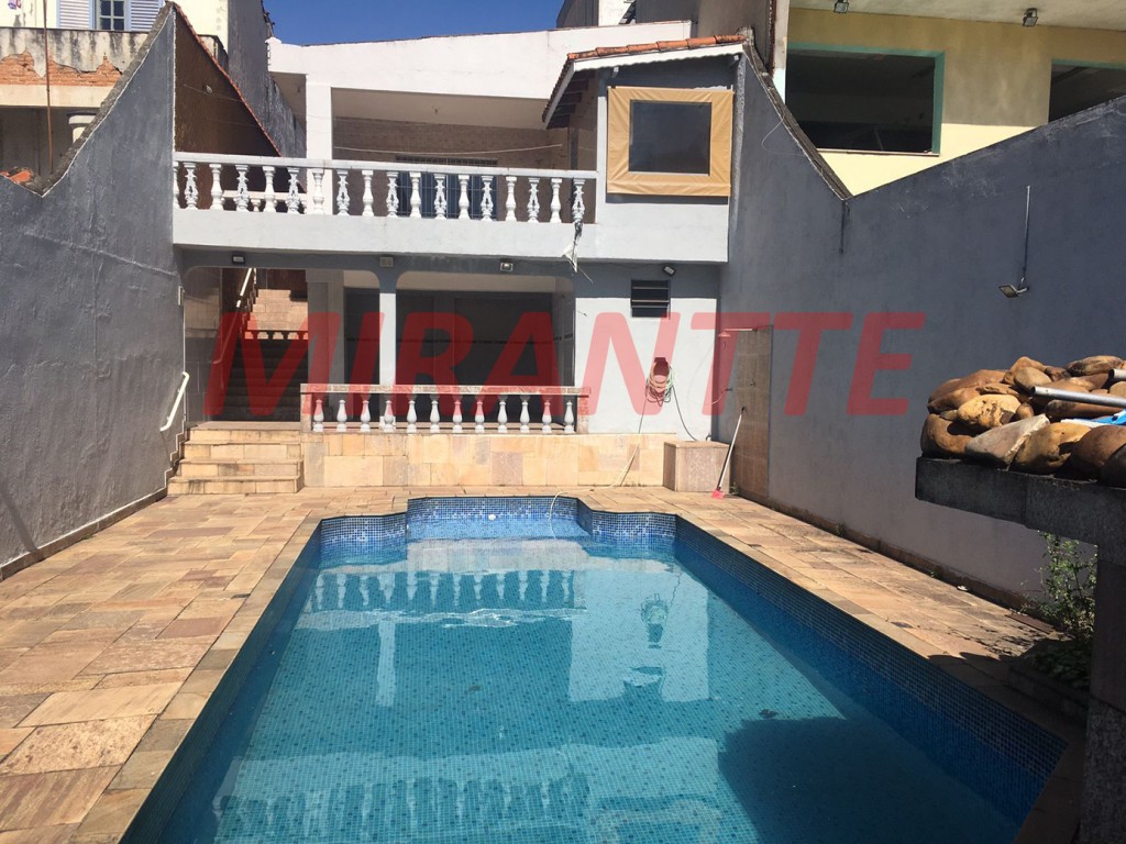 Sobrado de 268m² com 2 quartos em Parque Peruche