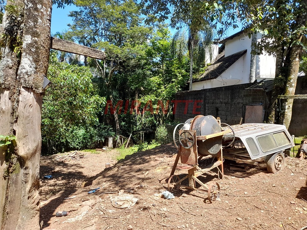 Terreno de 1210m² em Serra Da Cantareira
