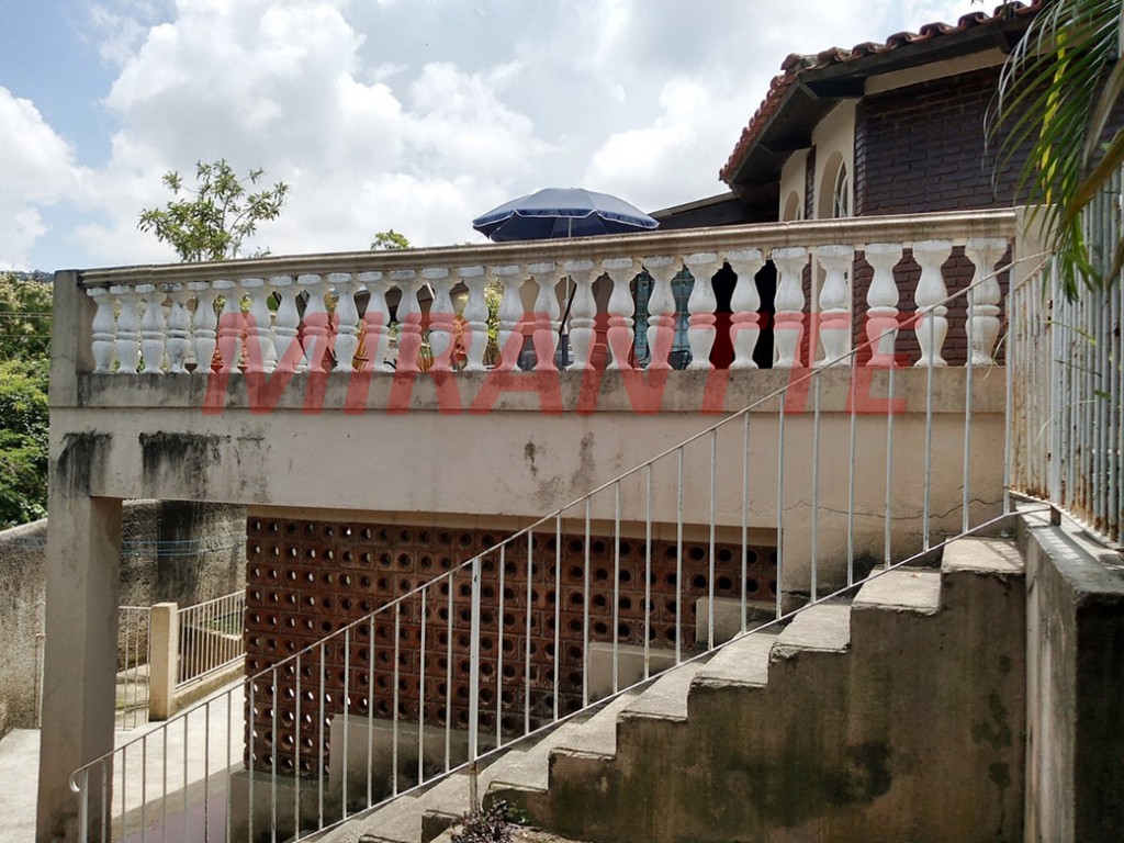 Casa terrea de 305m² com 4 quartos em Jardim São Gonçalo