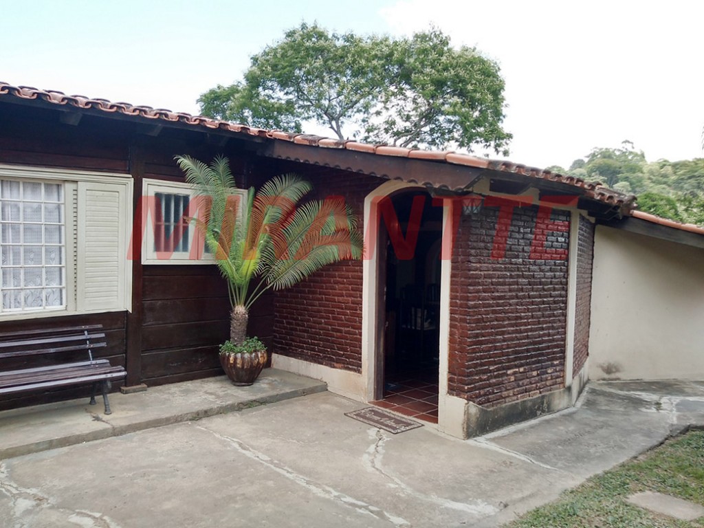 Casa terrea de 305m² com 4 quartos em Jardim São Gonçalo