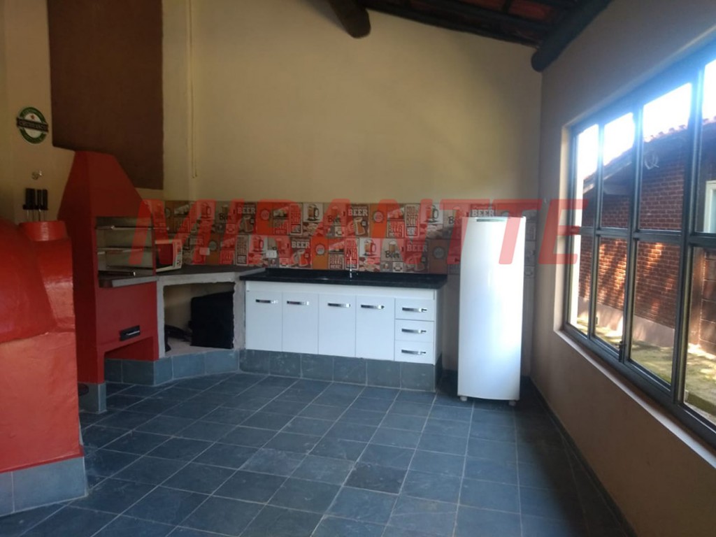 Casa terrea de 305m² com 4 quartos em Jardim São Gonçalo