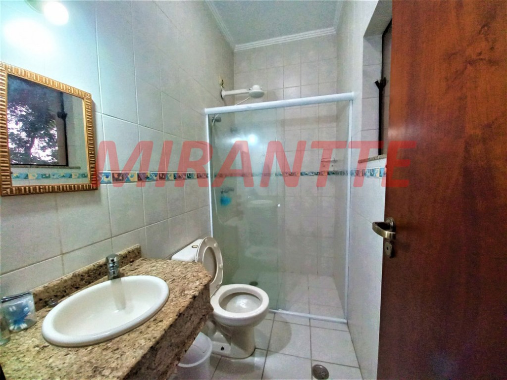Sobrado de 325m² com 4 quartos em Jardim Guapíra