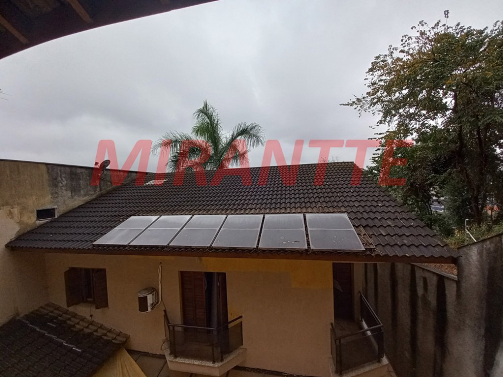 Sobrado de 325m² com 4 quartos em Jardim Guapíra
