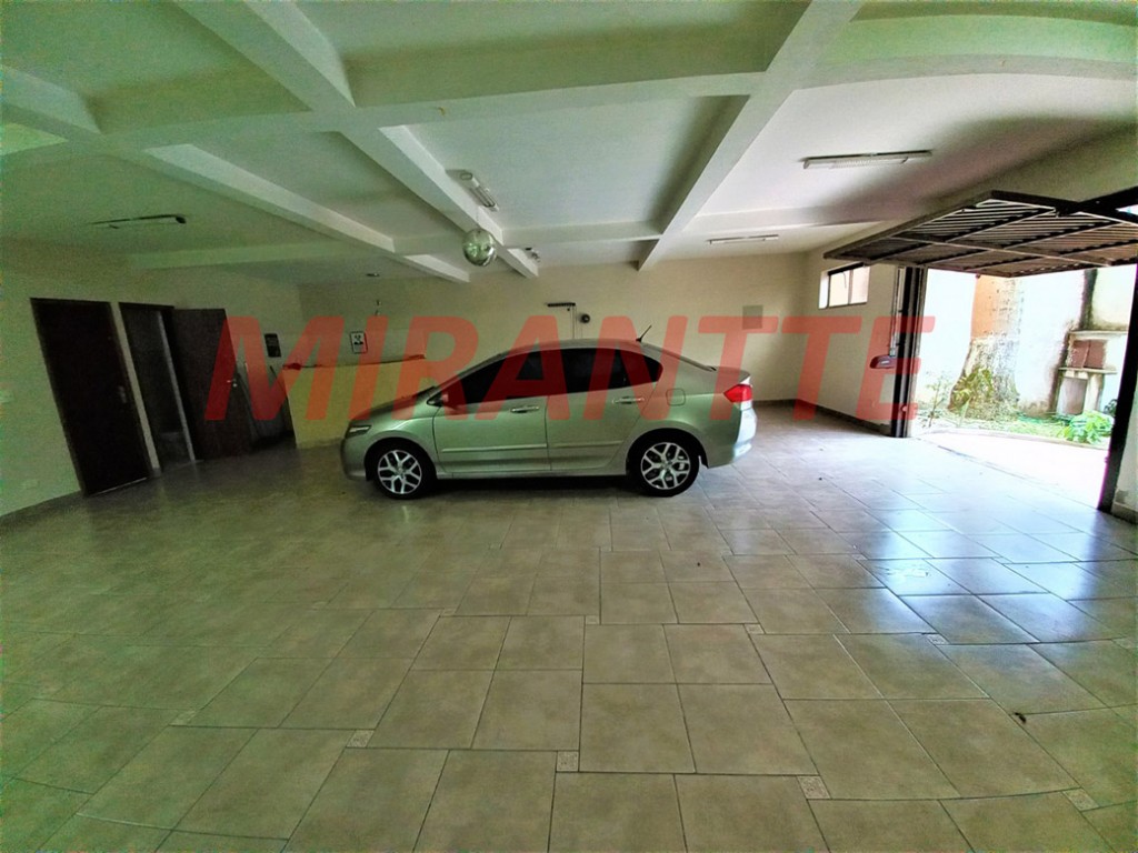Sobrado de 325m² com 4 quartos em Jardim Guapíra