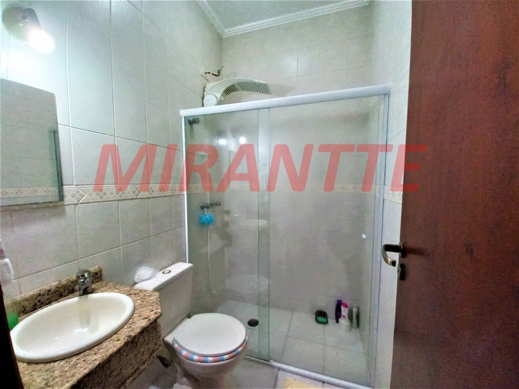 Sobrado de 325m² com 4 quartos em Jardim Guapíra
