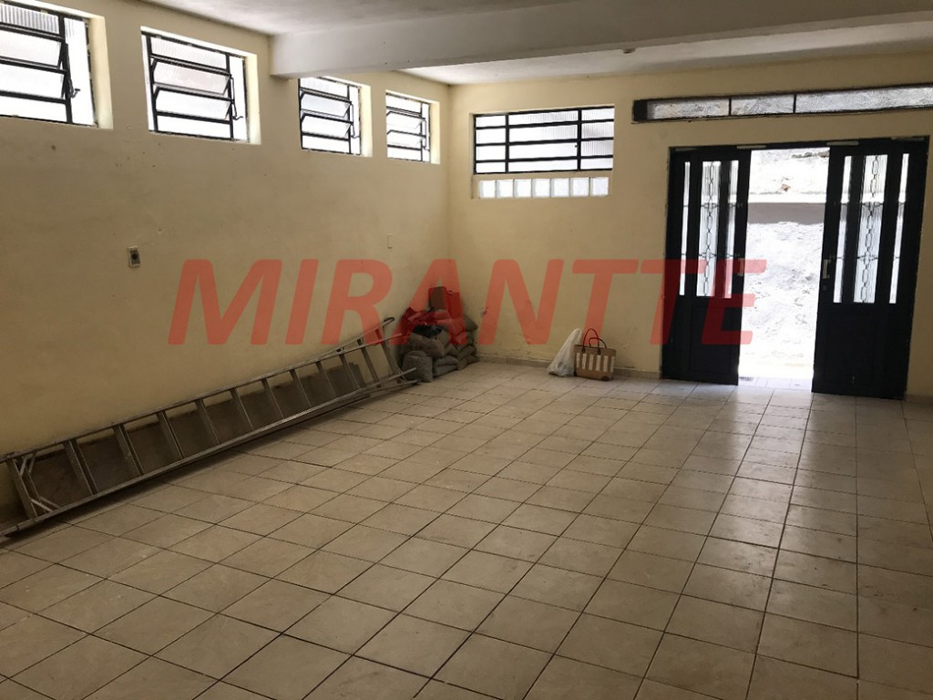 Sobrado de 232m² com 4 quartos em Vila Rica