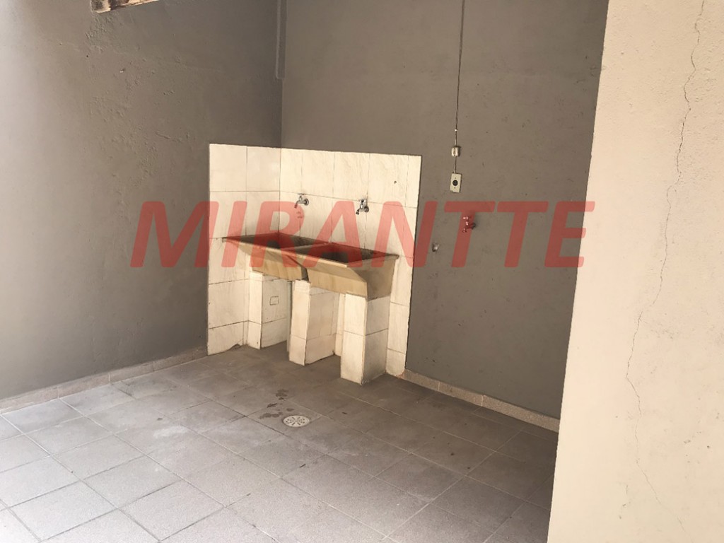 Sobrado de 232m² com 4 quartos em Vila Rica
