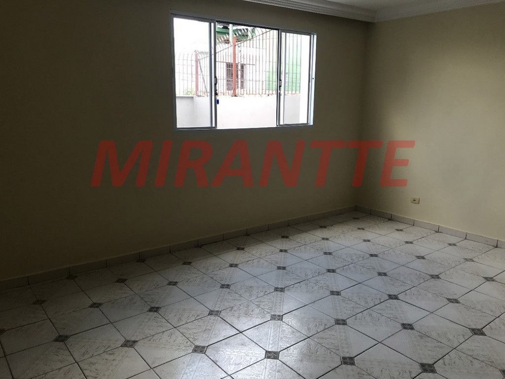 Sobrado de 232m² com 4 quartos em Vila Rica