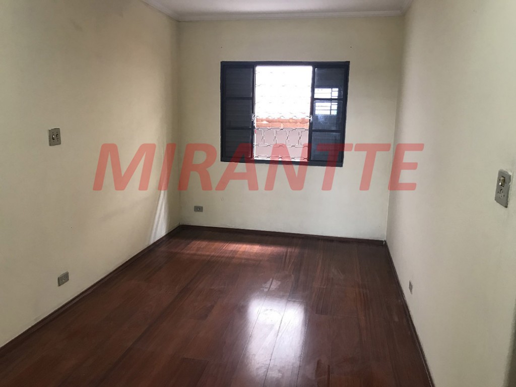 Sobrado de 232m² com 4 quartos em Vila Rica