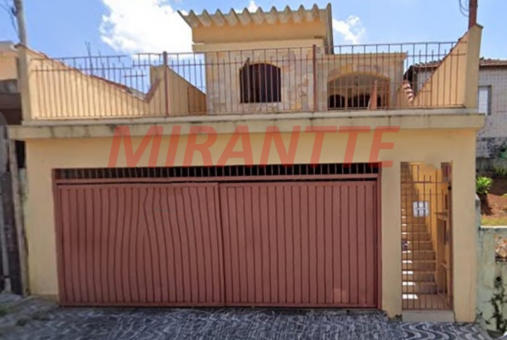 Sobrado de 312m² com 3 quartos em Vila Pereira Barreto