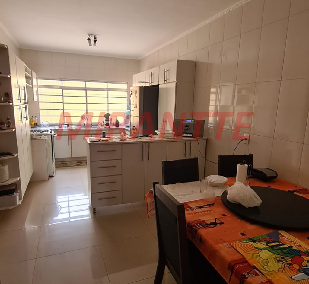 Sobrado de 312m² com 3 quartos em Vila Pereira Barreto