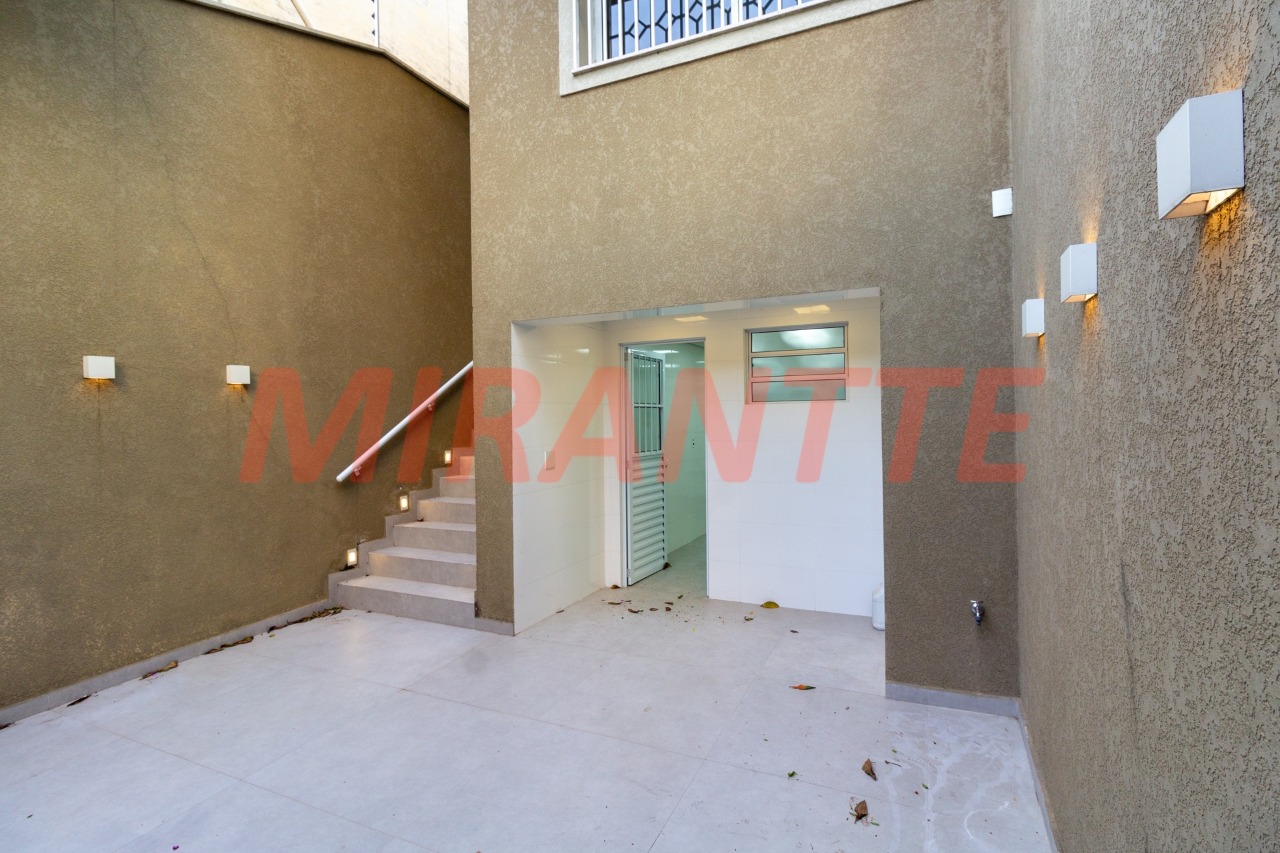 Sobrado de 220m² com 3 quartos em Santa Teresinha
