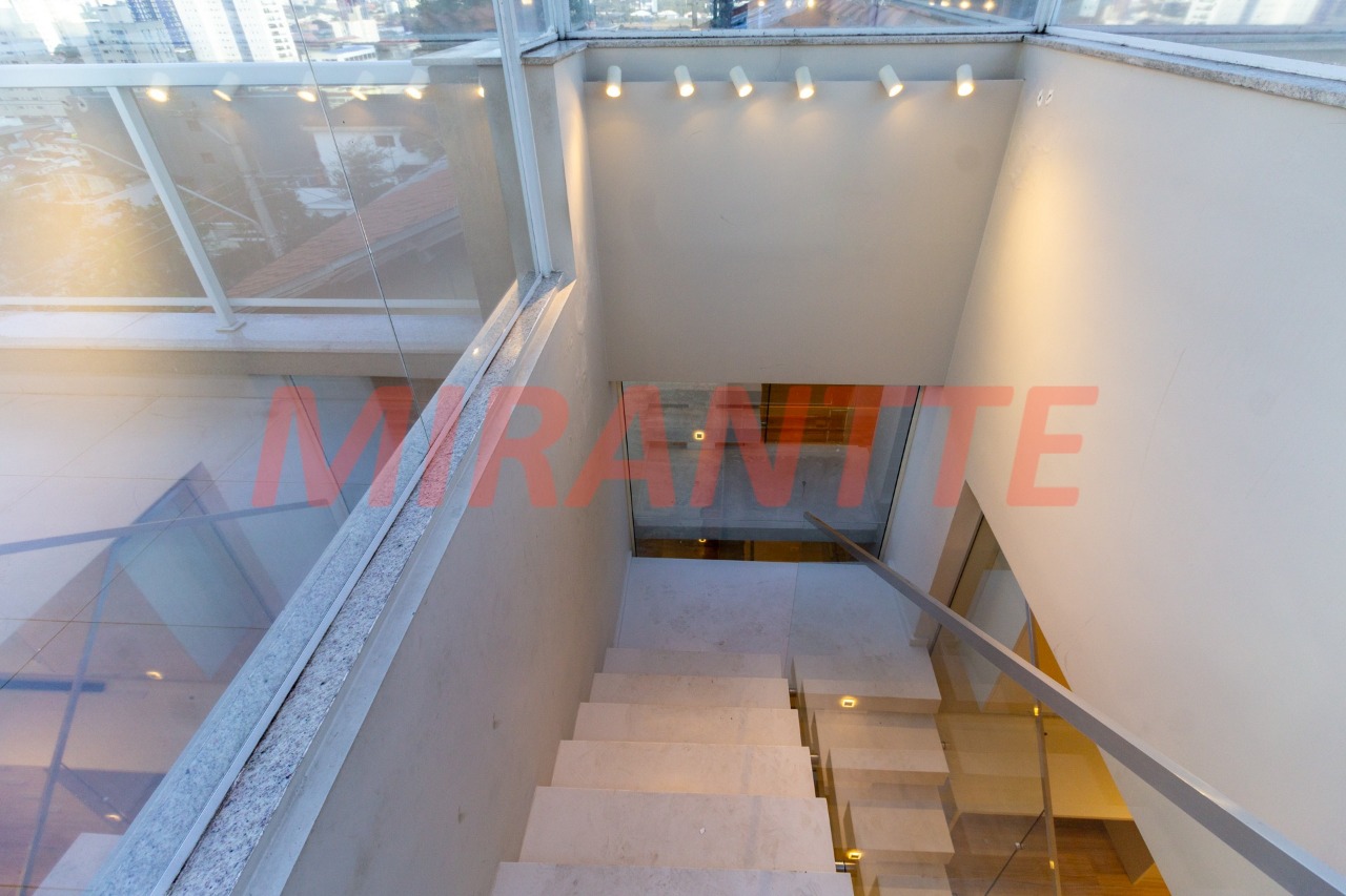 Sobrado de 220m² com 3 quartos em Santa Teresinha