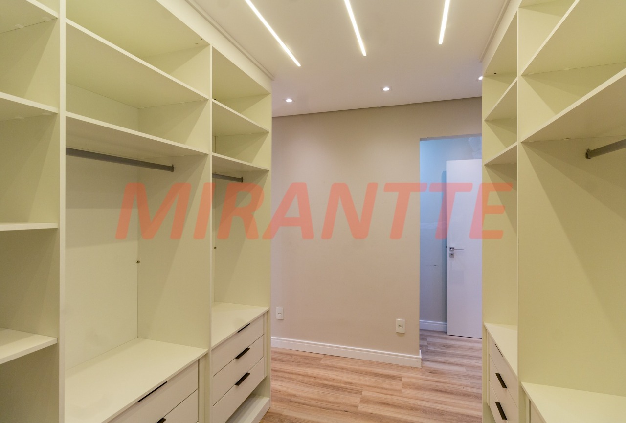 Sobrado de 220m² com 3 quartos em Santa Teresinha