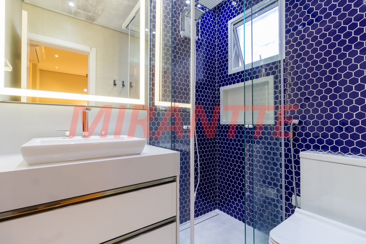 Sobrado de 220m² com 3 quartos em Santa Teresinha