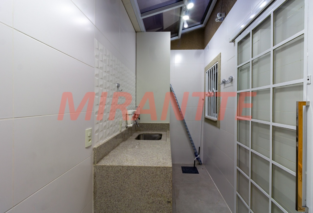 Sobrado de 220m² com 3 quartos em Santa Teresinha