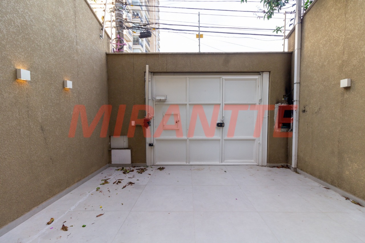 Sobrado de 220m² com 3 quartos em Santa Teresinha