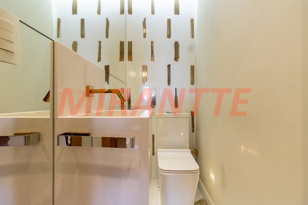 Sobrado de 220m² com 3 quartos em Santa Teresinha