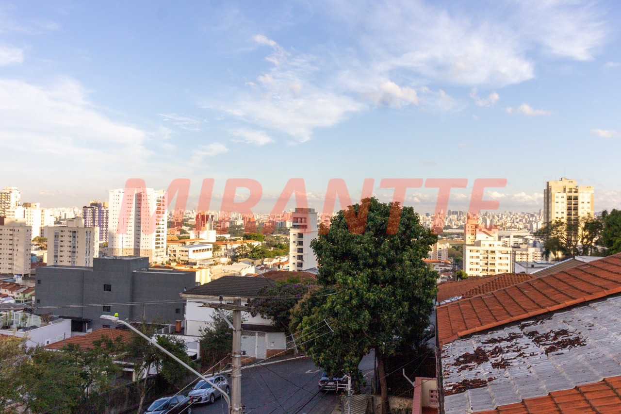 Sobrado de 220m² com 3 quartos em Santa Teresinha