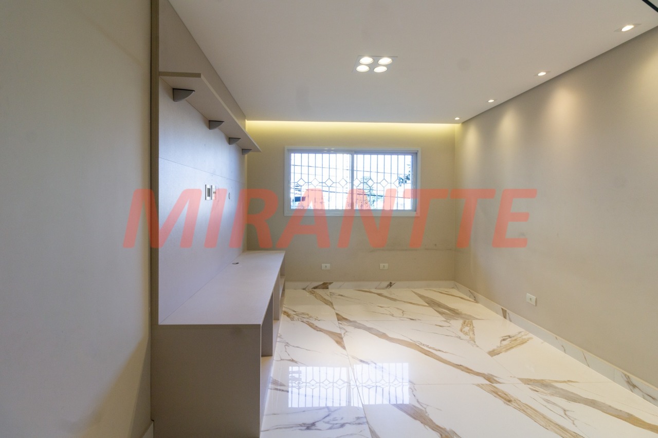 Sobrado de 220m² com 3 quartos em Santa Teresinha