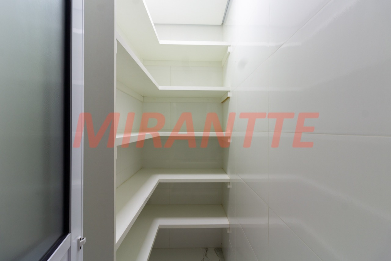 Sobrado de 220m² com 3 quartos em Santa Teresinha
