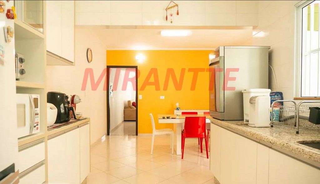 Sobrado de 128m² com 3 quartos em Parada Inglesa
