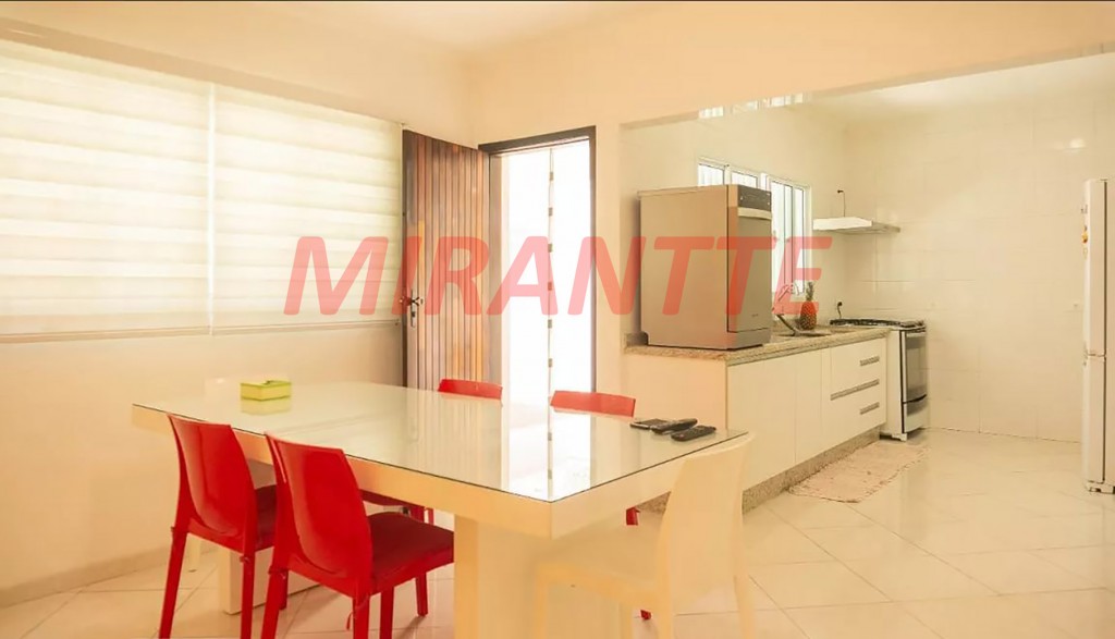 Sobrado de 128m² com 3 quartos em Parada Inglesa