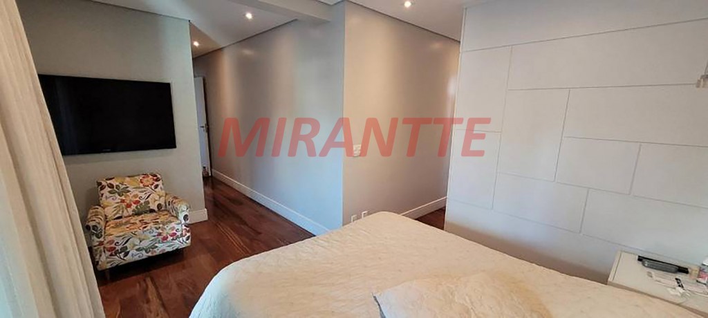 Apartamento de 223m² com 4 quartos em Santana