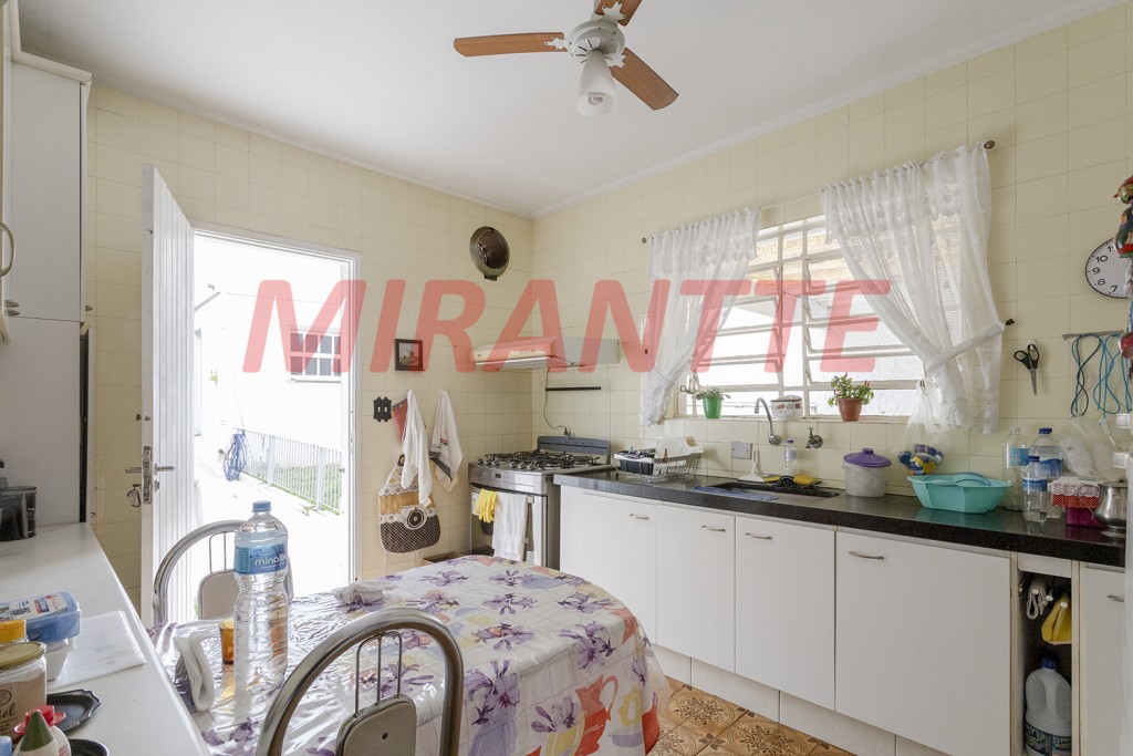 Sobrado de 276m² com 3 quartos em Jardim Virginia Bianca