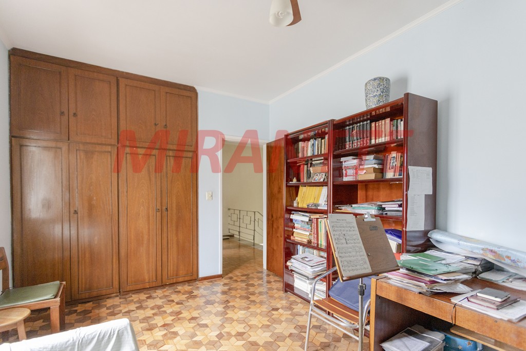 Sobrado de 276m² com 3 quartos em Jardim Virginia Bianca