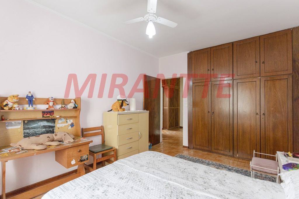 Sobrado de 276m² com 3 quartos em Jardim Virginia Bianca