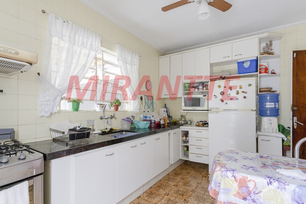 Sobrado de 276m² com 3 quartos em Jardim Virginia Bianca
