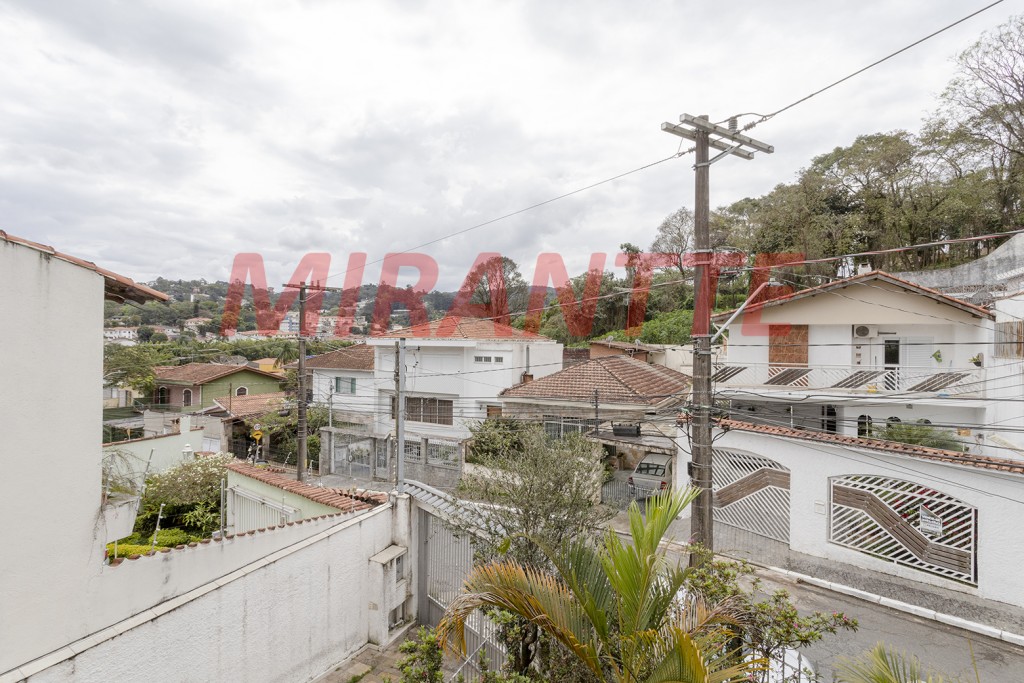 Sobrado de 276m² com 3 quartos em Jardim Virginia Bianca