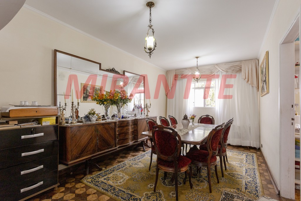 Sobrado de 276m² com 3 quartos em Jardim Virginia Bianca