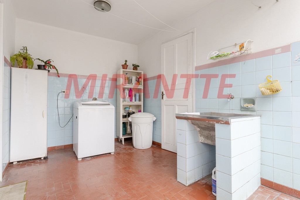 Sobrado de 276m² com 3 quartos em Jardim Virginia Bianca