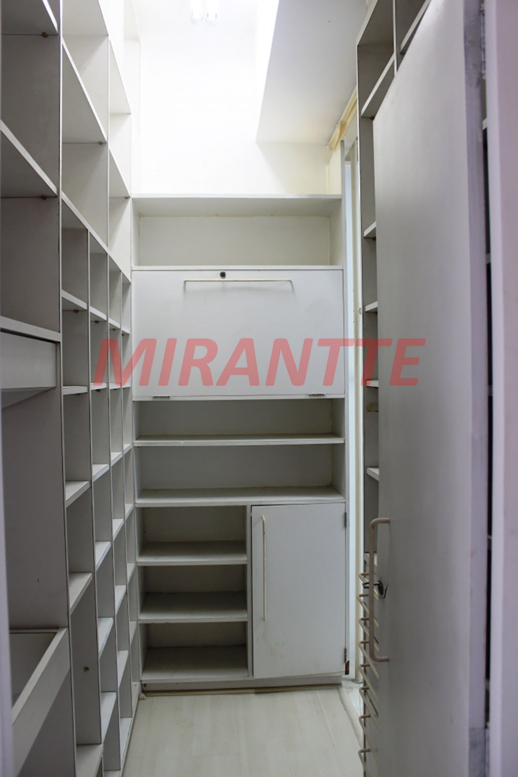 Apartamento de 642m² com 4 quartos em Higienópolis
