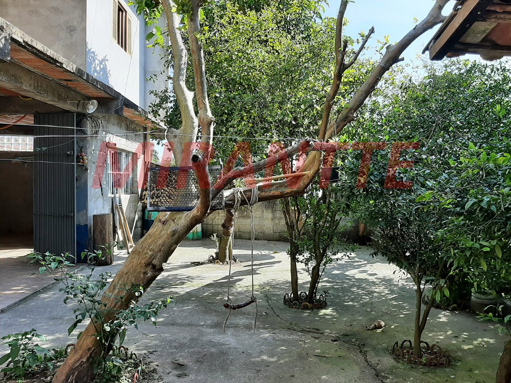 Sobrado de 200m² com 5 quartos em Serra Da Cantareira