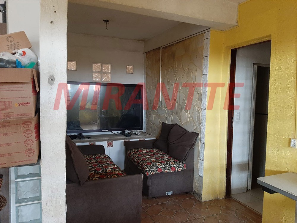 Sobrado de 200m² com 5 quartos em Serra Da Cantareira