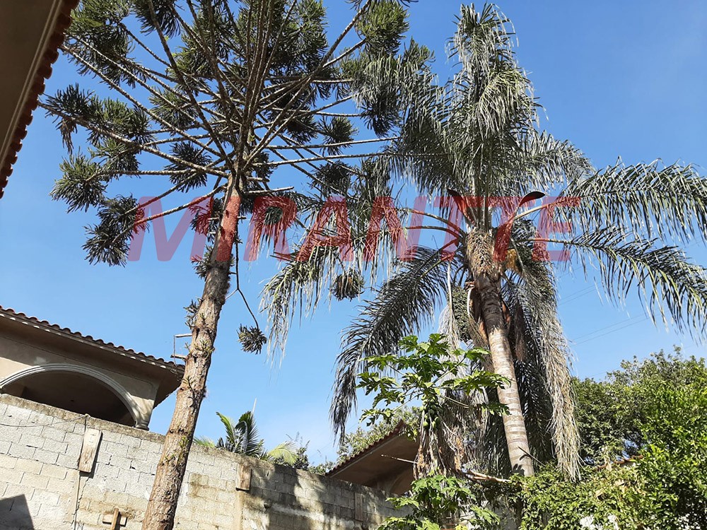 Sobrado de 200m² com 5 quartos em Serra Da Cantareira
