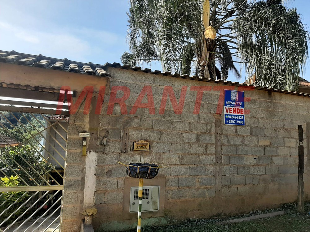 Sobrado de 200m² com 5 quartos em Serra Da Cantareira