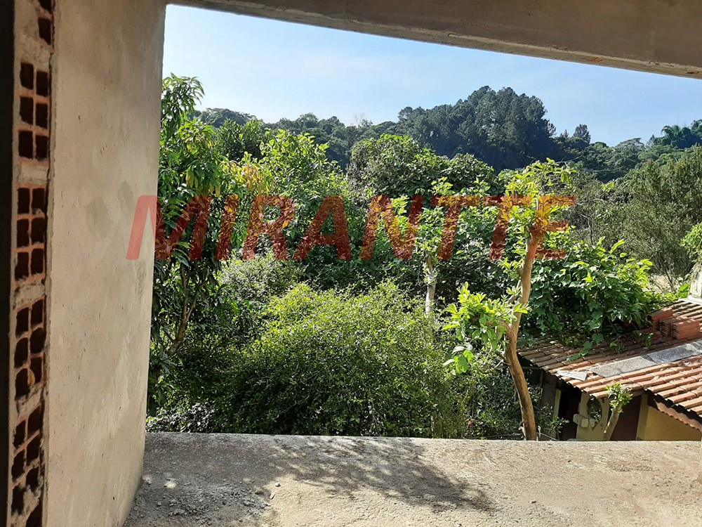 Sobrado de 200m² com 5 quartos em Serra Da Cantareira