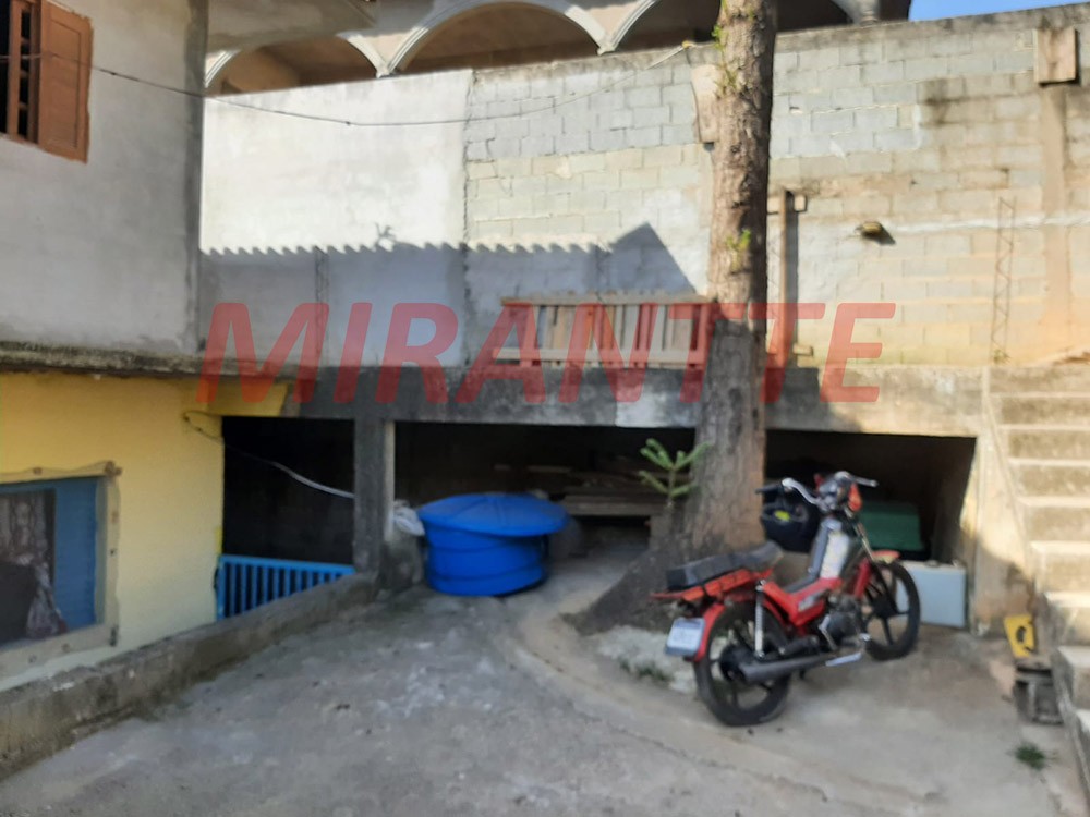 Sobrado de 200m² com 5 quartos em Serra Da Cantareira
