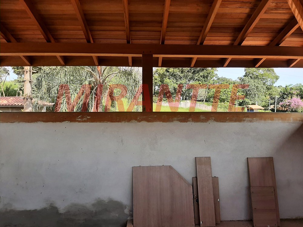 Sobrado de 200m² com 5 quartos em Serra Da Cantareira