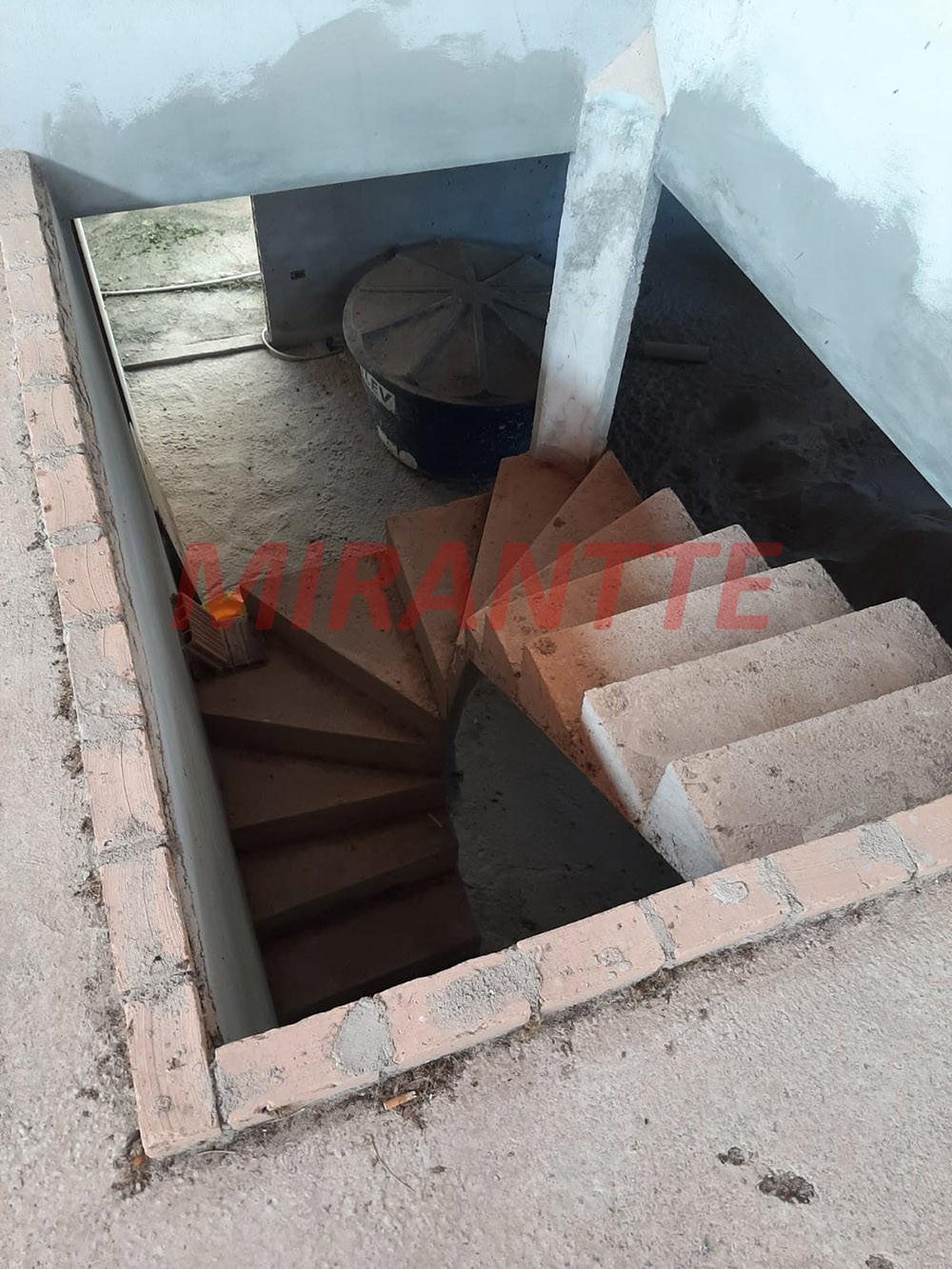 Sobrado de 200m² com 5 quartos em Serra Da Cantareira