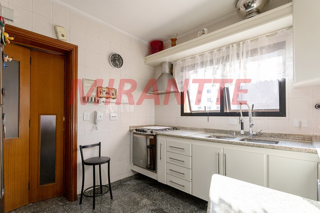 Apartamento de 147m² com 3 quartos em Santana